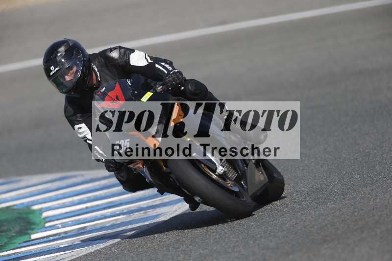 /Archiv-2024/02 29.01.-02.02.2024 Moto Center Thun Jerez/Gruppe gruen-green/535